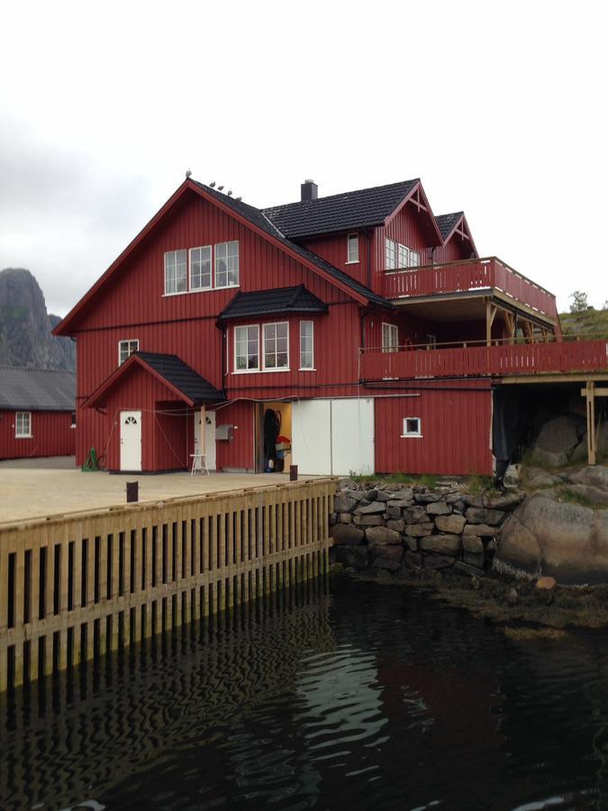 Svolvaergeita Apartments Bagian luar foto